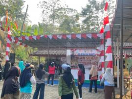 Senam dan Jalan Sehat Meriahkan HUT ke-81 RI di Mertelu Wetan